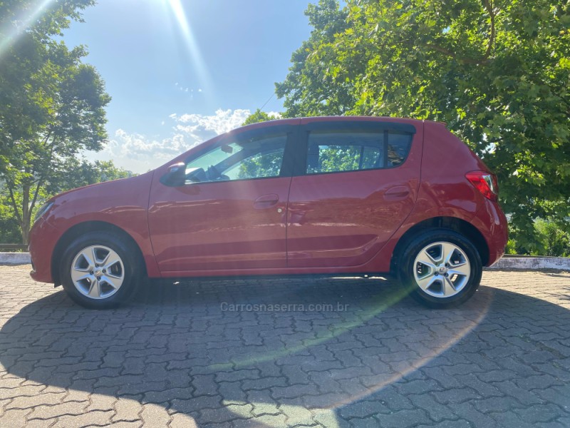 SANDERO 1.6 DYNAMIQUE 8V FLEX 4P MANUAL - 2015 - DOIS IRMãOS