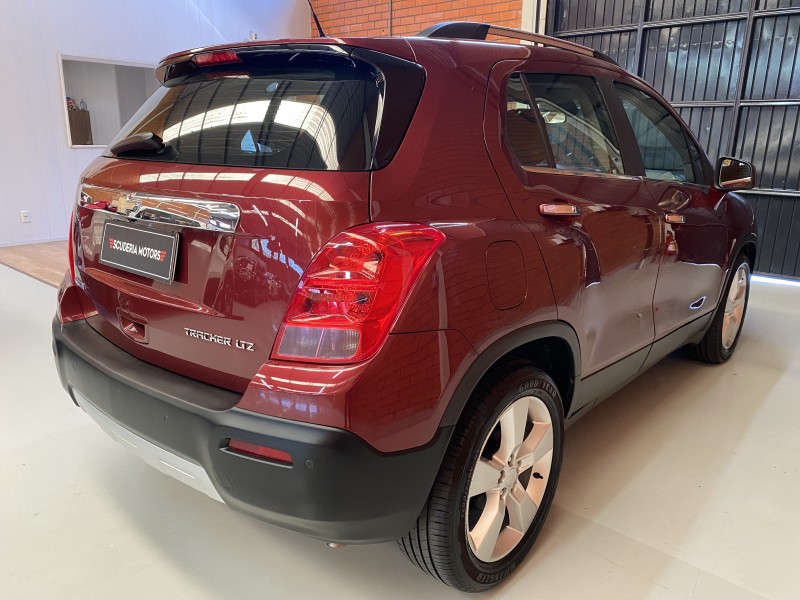 TRACKER 1.8 MPFI LTZ 4X2 16V FLEX 4P AUTOMÁTICO - 2014 - BENTO GONçALVES