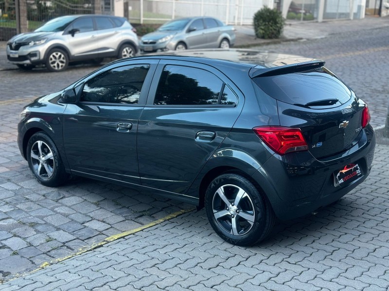 ONIX 1.4 MPFI LTZ 8V FLEX 4P MANUAL - 2017 - CAXIAS DO SUL