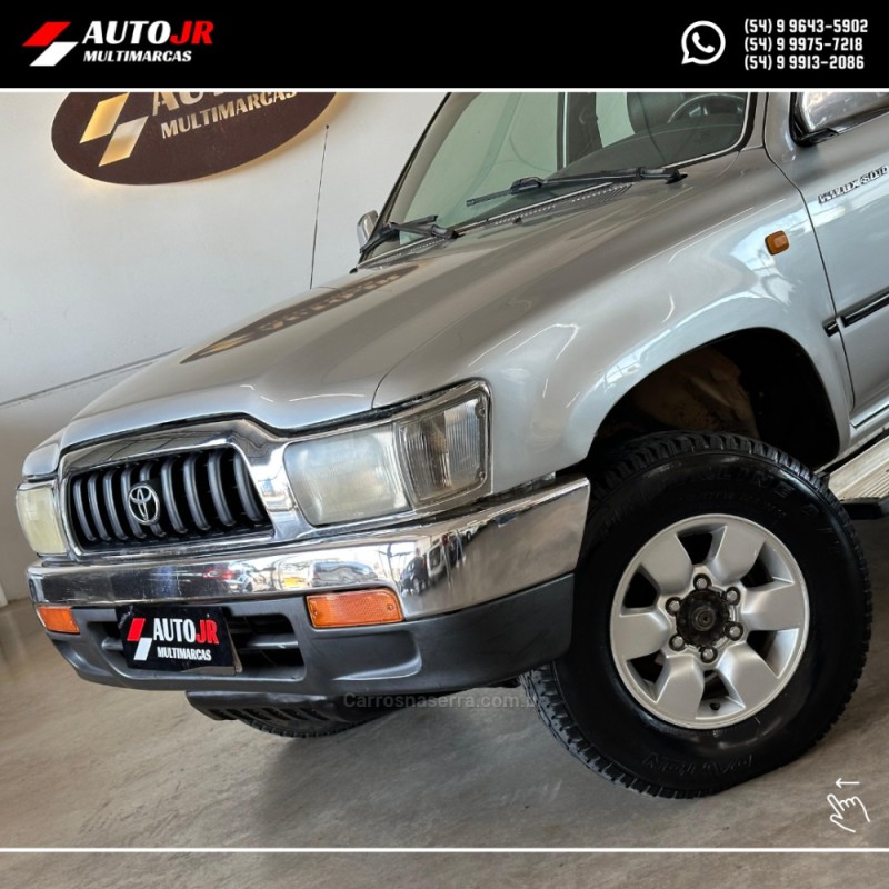 HILUX 3.0 SRV 4X4 CD 16V TURBO INTERCOOLER DIESEL 4P MANUAL - 2002 - VACARIA