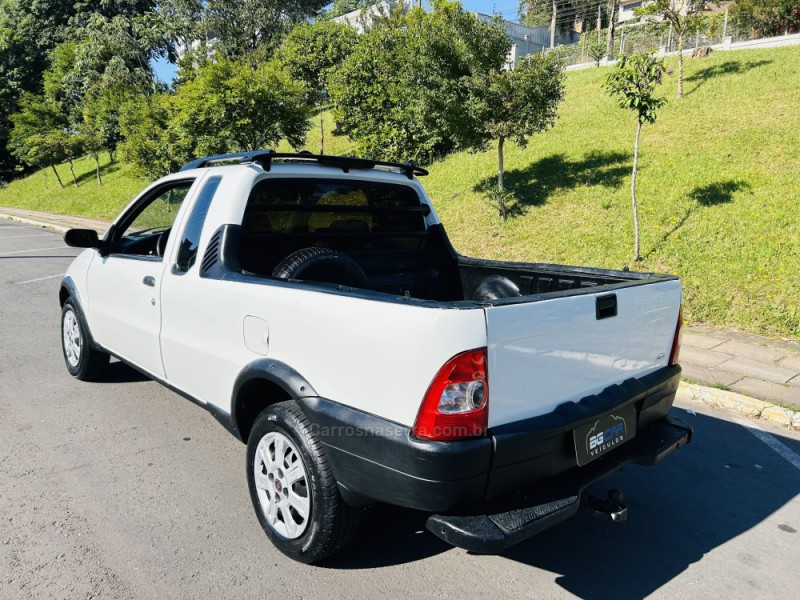 STRADA 1.6 MPI WORKING CE 16V GASOLINA 2P MANUAL - 2001 - BENTO GONçALVES