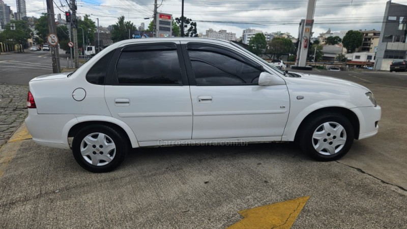 CLASSIC 1.0 MPFI LS 8V FLEX 4P MANUAL - 2011 - CAXIAS DO SUL