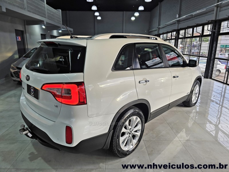 SORENTO 3.5 SORENTO V6 24V 4X2 7 LUGARES AUTOMÁTICO - 2015 - NOVO HAMBURGO