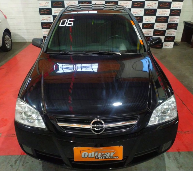 ASTRA 2.0 MPFI ADVANTAGE 8V FLEX 2P MANUAL - 2006 - CAXIAS DO SUL