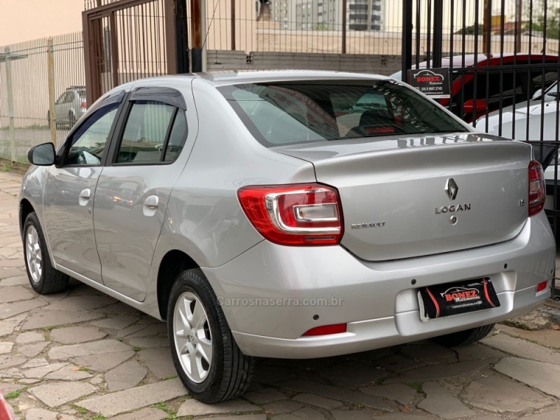 LOGAN 1.6 DYNAMIQUE 8V FLEX 4P MANUAL - 2015 - CAXIAS DO SUL