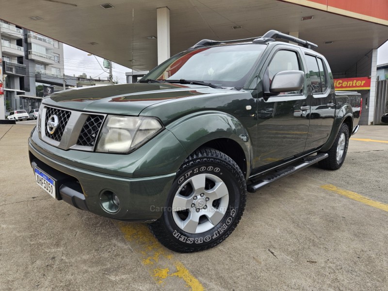 frontier 2.5 le 4x4 cd turbo eletronic diesel 4p automatico 2013 caxias do sul