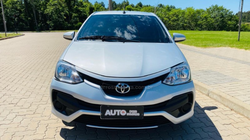 ETIOS 1.5 XS SEDAN 16V FLEX 4P AUTOMÁTICO - 2018 - DOIS IRMãOS