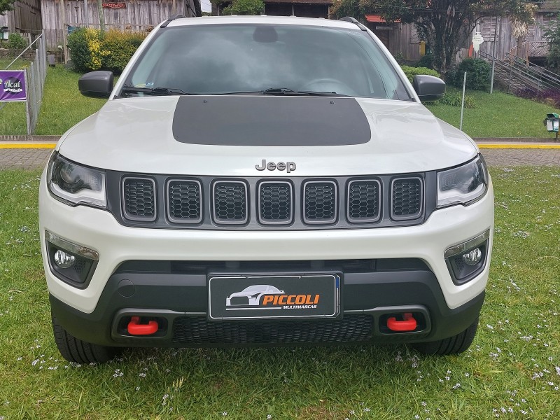 COMPASS 2.0 16V DIESEL TRAILHAWK 4X4 AUTOMÁTICO - 2018 - CAXIAS DO SUL