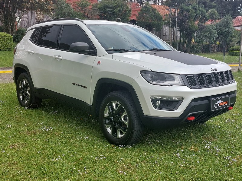 COMPASS 2.0 16V DIESEL TRAILHAWK 4X4 AUTOMÁTICO - 2018 - CAXIAS DO SUL