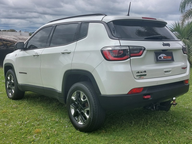 COMPASS 2.0 16V DIESEL TRAILHAWK 4X4 AUTOMÁTICO - 2018 - CAXIAS DO SUL