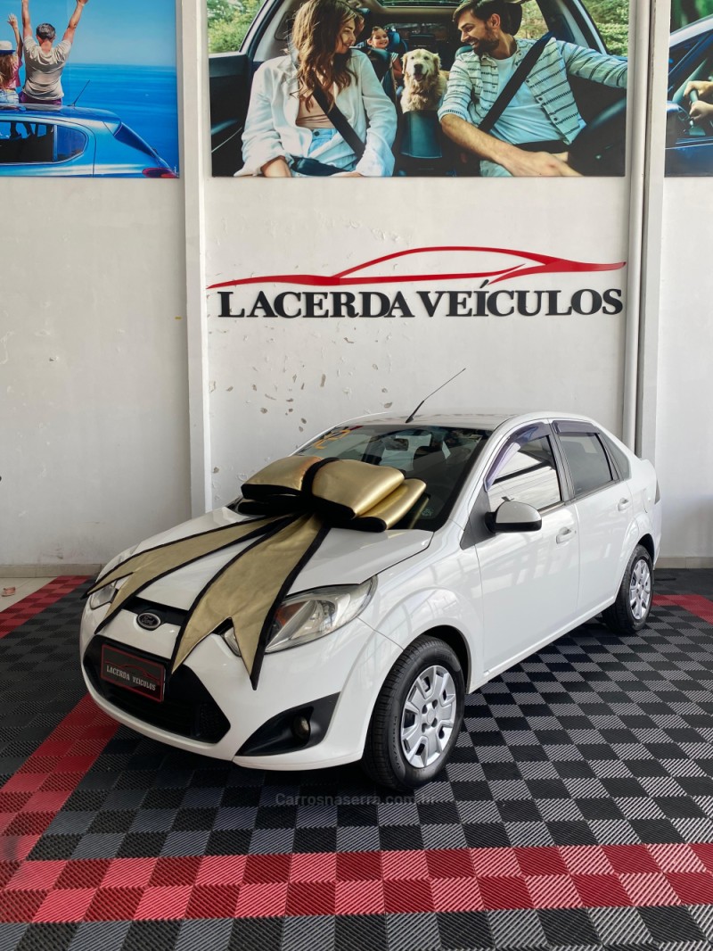 fiesta 1.6 se sedan 16v flex 4p manual 2012 taquara