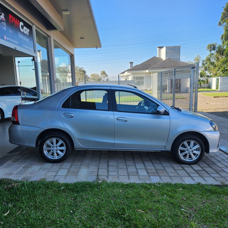 ETIOS 1.5 X PLUS SEDAN 16V FLEX 4P AUTOMÁTICO - 2020 - BENTO GONçALVES