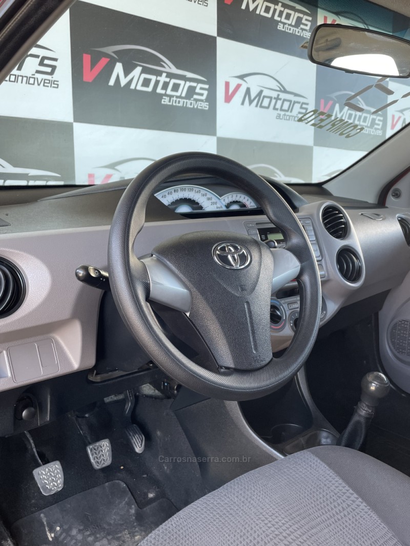 ETIOS 1.3 XS 16V FLEX 4P MANUAL - 2013 - PAROBé