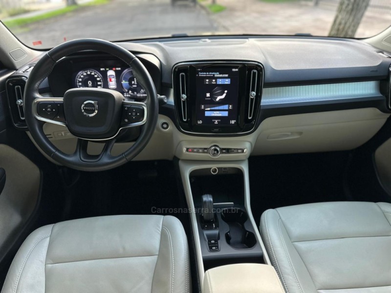 XC 40 1.5 T5 HÍBRIDO R-DESIGN FWD - 2021 - ERECHIM