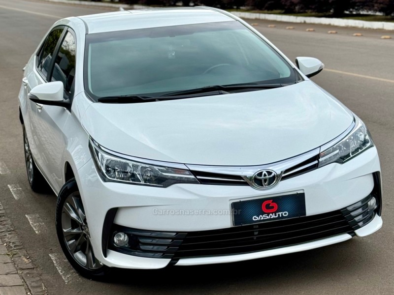 COROLLA 2.0 XEI 16V FLEX 4P AUTOMÁTICO - 2019 - NOVA PRATA