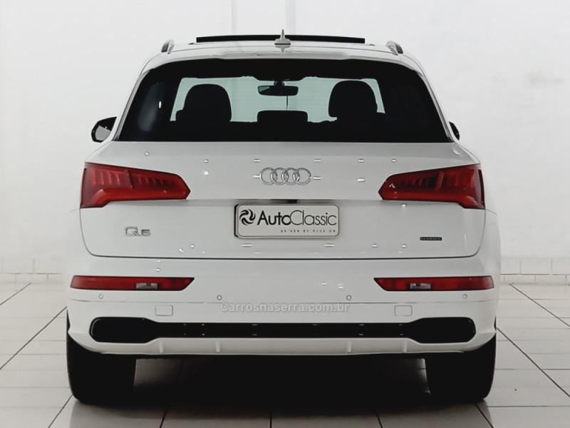 Q5 2.0 TFSI S LINE BLACK QUATTRO S TRONIC GASOLINA 4P - 2020 - PORTO ALEGRE