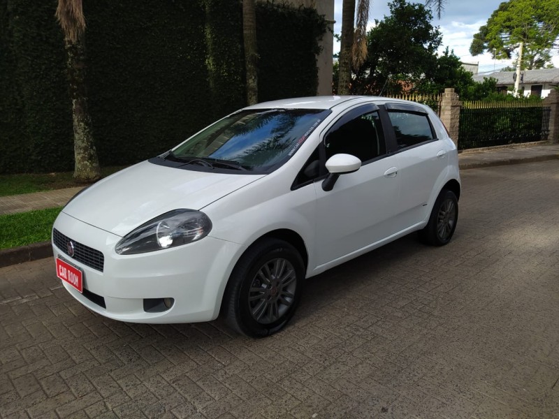 PUNTO 1.4 ATTRACTIVE 8V FLEX 4P MANUAL