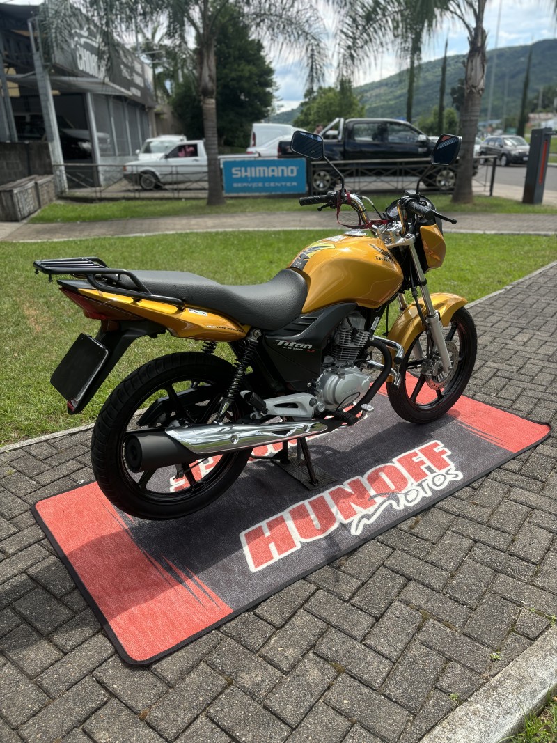 CG 150 TITAN EX - 2011 - FELIZ