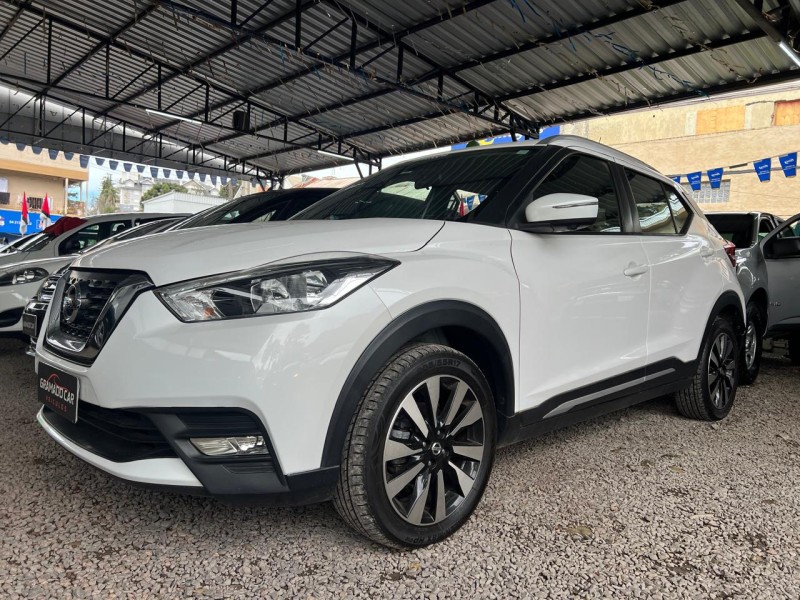 kicks 1.6 16v flex sl 4p xtronic 2017 canela