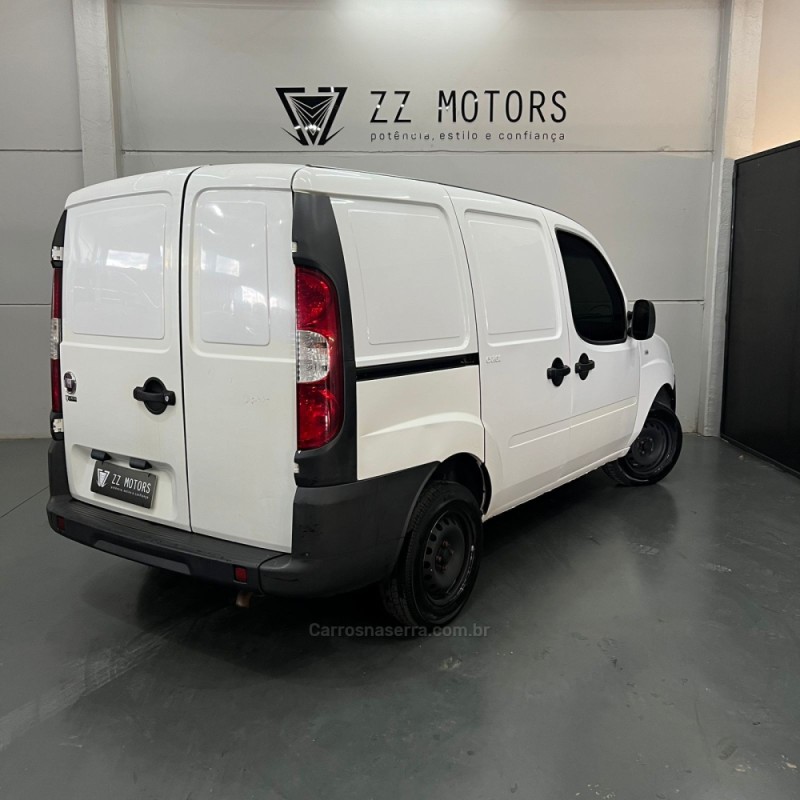 DOBLÓ 1.4 MPI CARGO FLEX 2P MANUAL - 2015 - CASCA