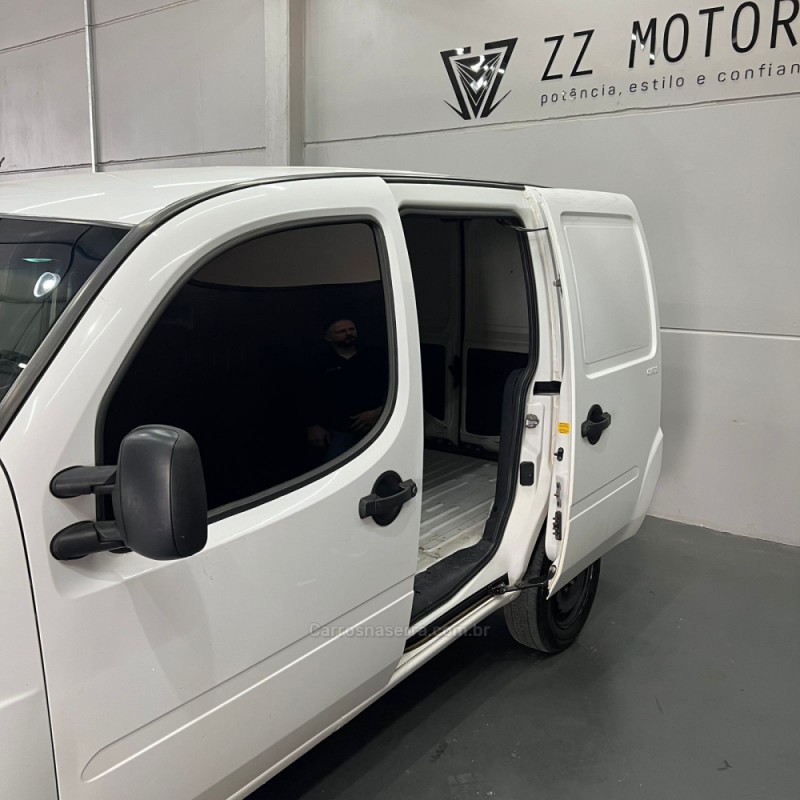 DOBLÓ 1.4 MPI CARGO FLEX 2P MANUAL - 2015 - CASCA