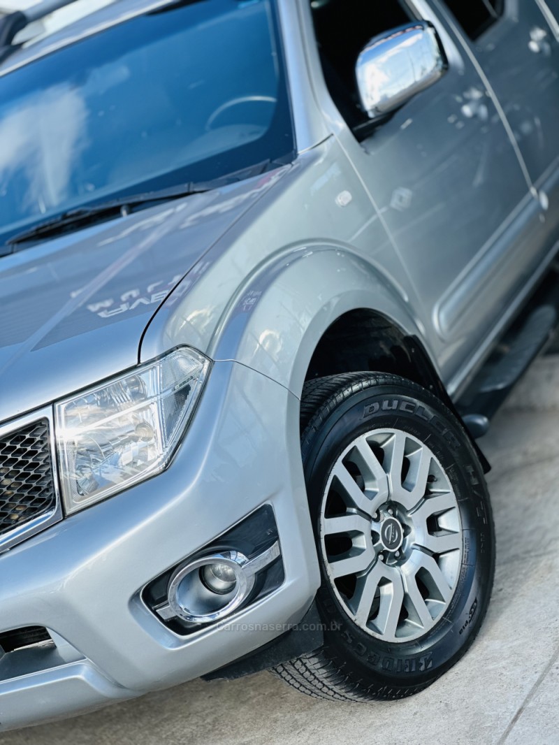 FRONTIER 2.5 SL 4X4 CD TURBO ELETRONIC DIESEL 4P AUTOMÁTICO - 2015 - CANELA