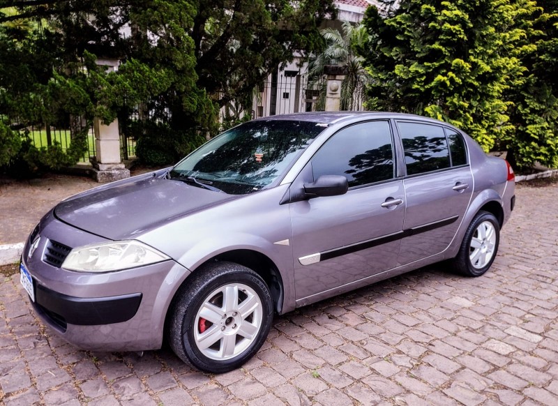 MÉGANE 1.6 EXTREME SEDAN 16V FLEX 4P MANUAL - 2007 - FARROUPILHA
