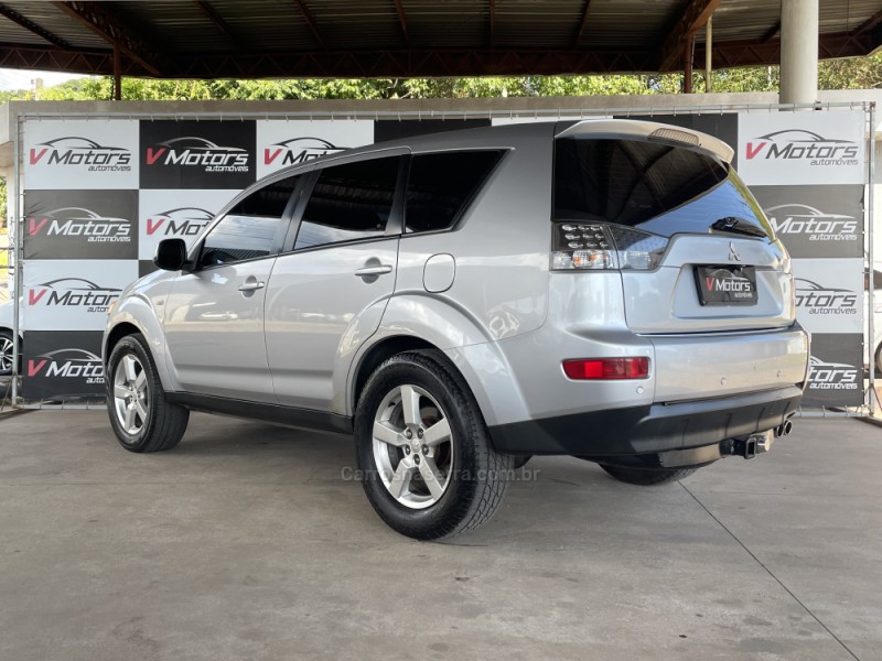 OUTLANDER 3.0 4X4 V6 24V GASOLINA 4P AUTOMÁTICO - 2008 - PAROBé