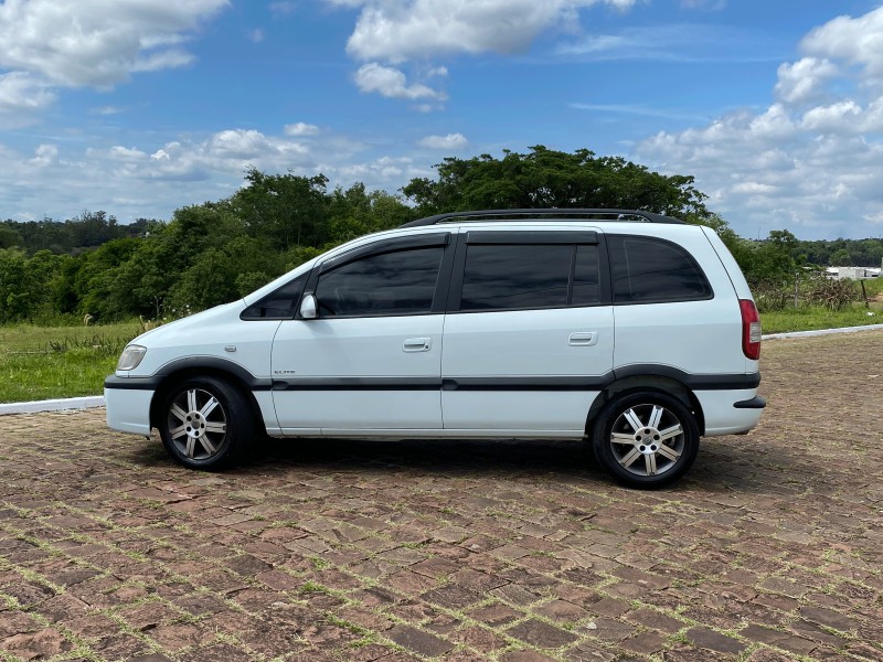 ZAFIRA 2.0 MPFI ELITE 8V FLEX 4P AUTOMÁTICO - 2010 - LAJEADO