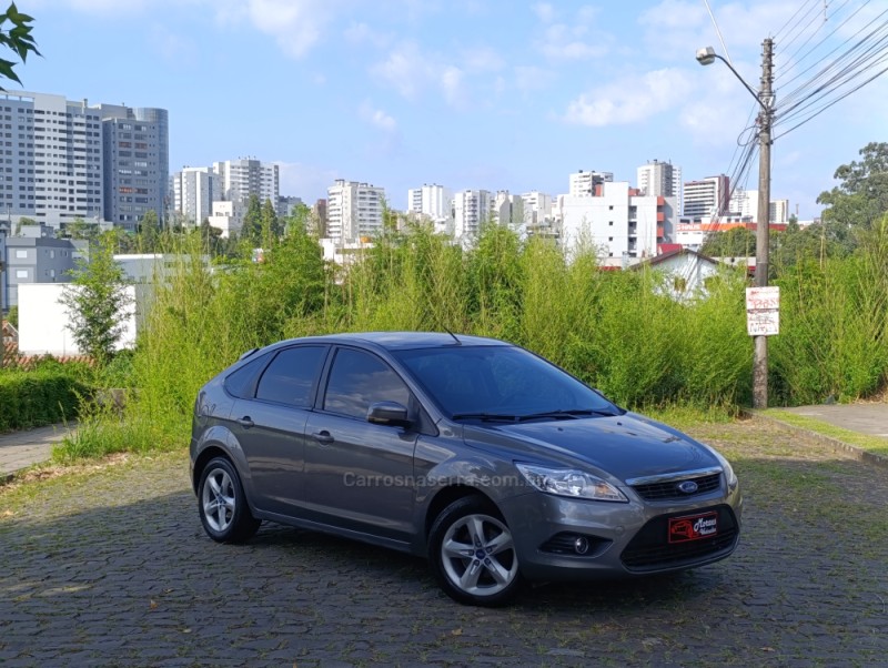 FOCUS 1.6 8V GASOLINA 4P MANUAL - 2012 - CAXIAS DO SUL