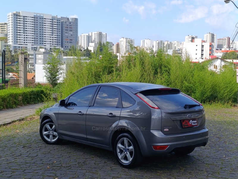 FOCUS 1.6 8V GASOLINA 4P MANUAL - 2012 - CAXIAS DO SUL