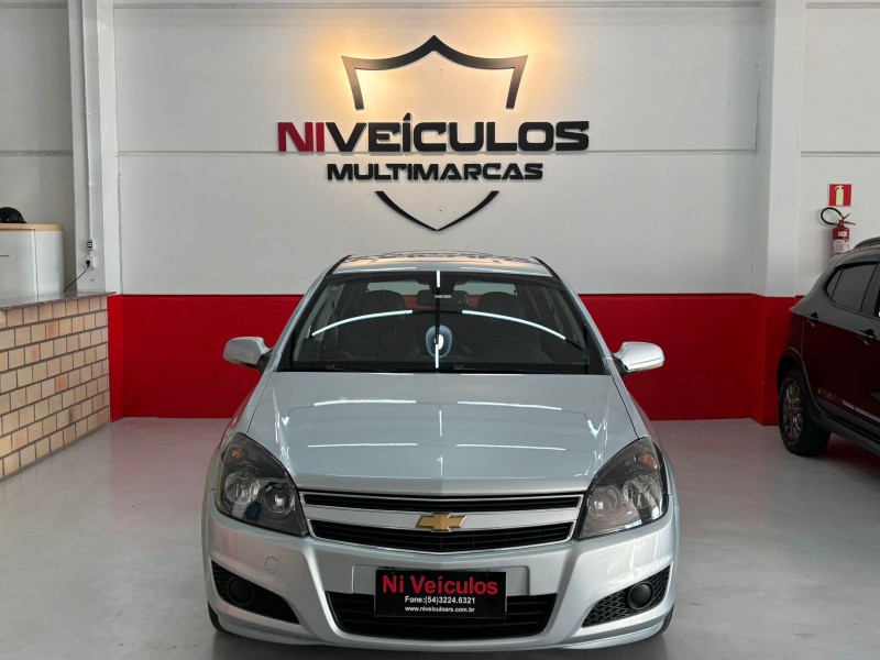 VECTRA 2.0 MPFI GT HATCH 8V FLEX 4P MANUAL - 2011 - CAXIAS DO SUL