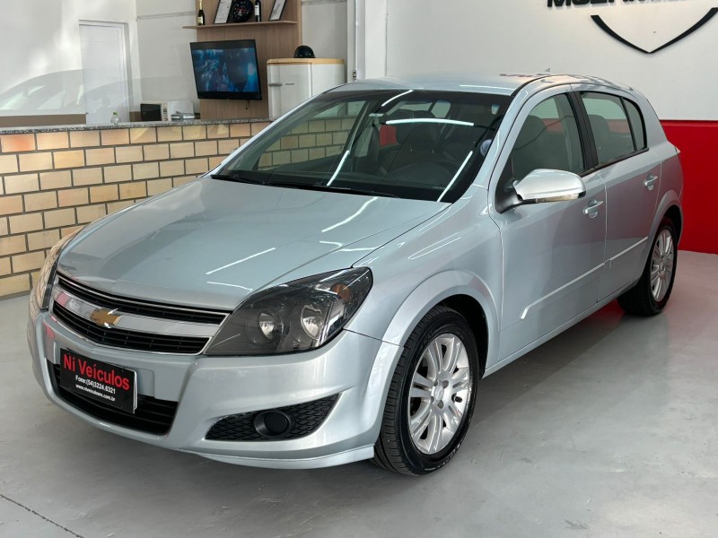 VECTRA 2.0 MPFI GT HATCH 8V FLEX 4P MANUAL - 2011 - CAXIAS DO SUL