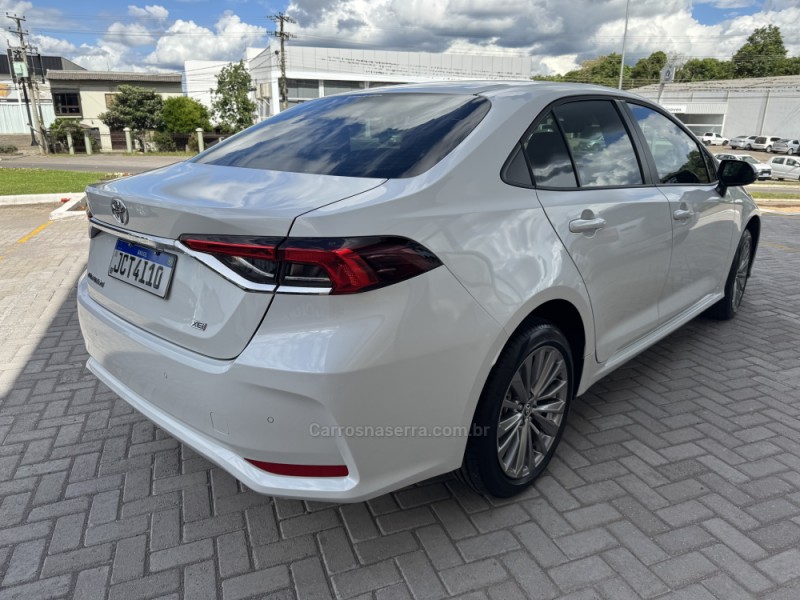 COROLLA 2.0 XEI 16V FLEX 4P AUTOMÁTICO - 2024 - VERANóPOLIS