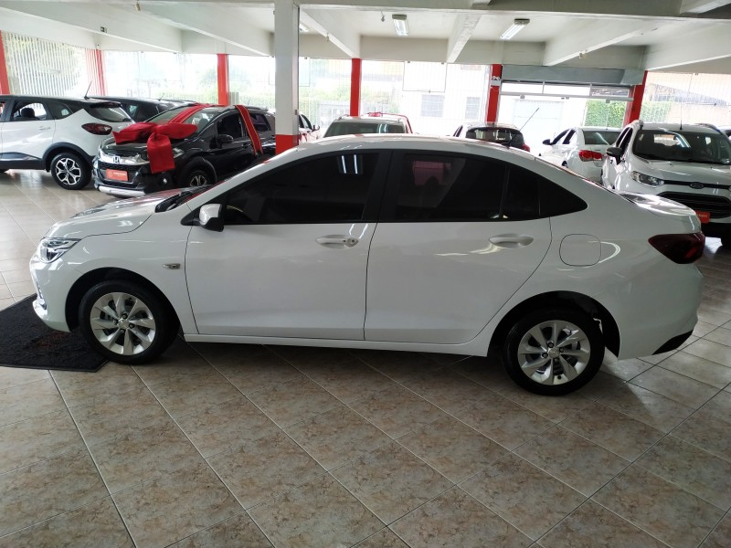 ONIX 1.0 SEDAN PLUS LT 12V FLEX 4P MANUAL - 2023 - CAXIAS DO SUL