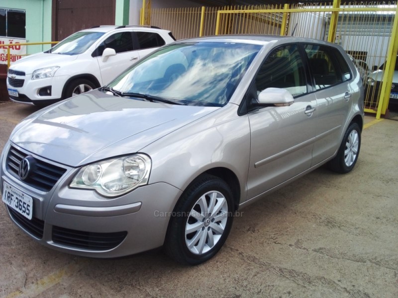 POLO 1.6 MI 8V E-FLEX 4P MANUAL - 2011 - ARROIO DO MEIO