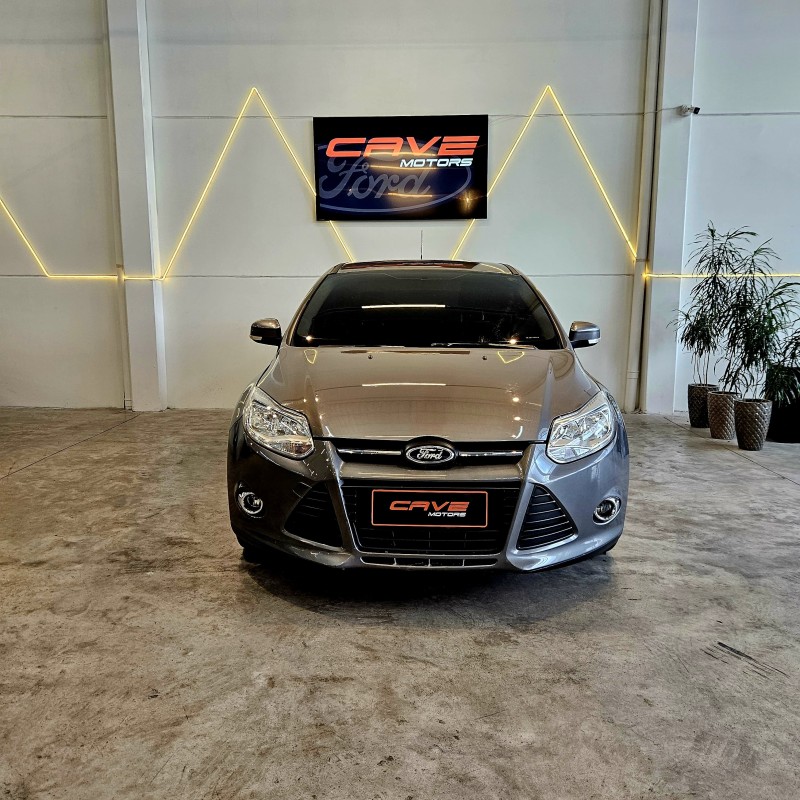 FOCUS 2.0 SE PLUS SEDAN 16V FLEX 4P AUTOMÁTICO - 2015 - CAXIAS DO SUL