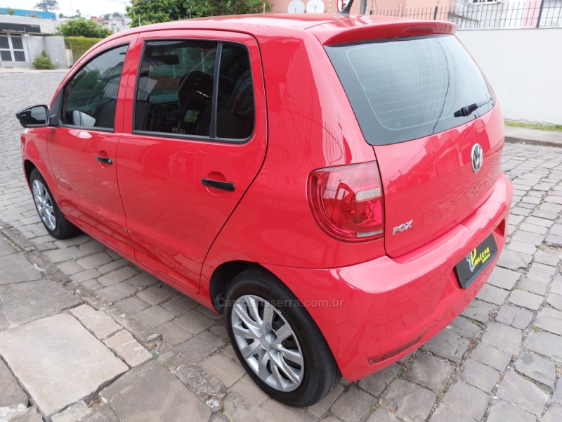 FOX 1.0 ITREND 8V FLEX 4P MANUAL - 2011 - CAXIAS DO SUL