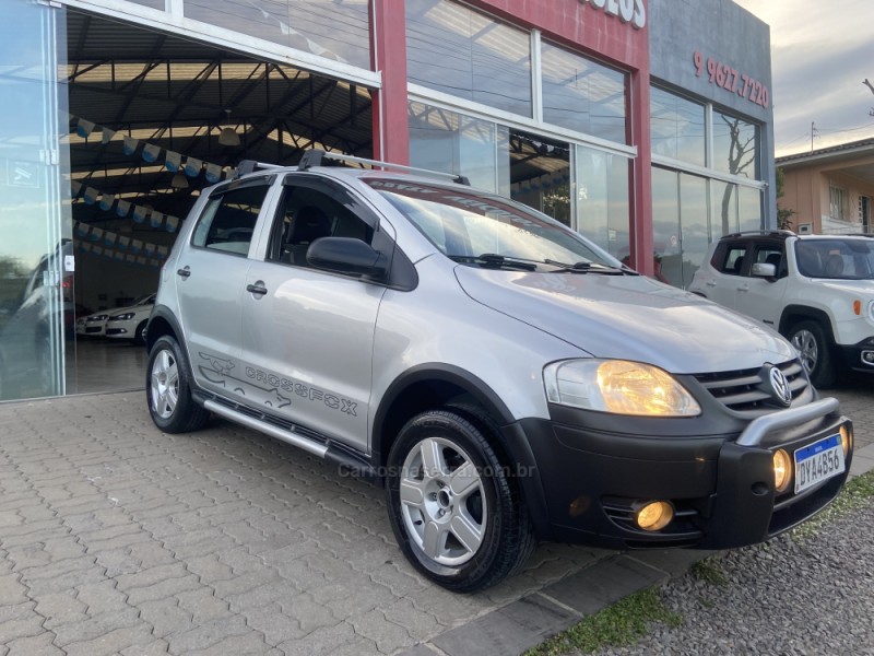 CROSSFOX 1.6 MI FLEX 8V 4P MANUAL - 2007 - NOVA PRATA