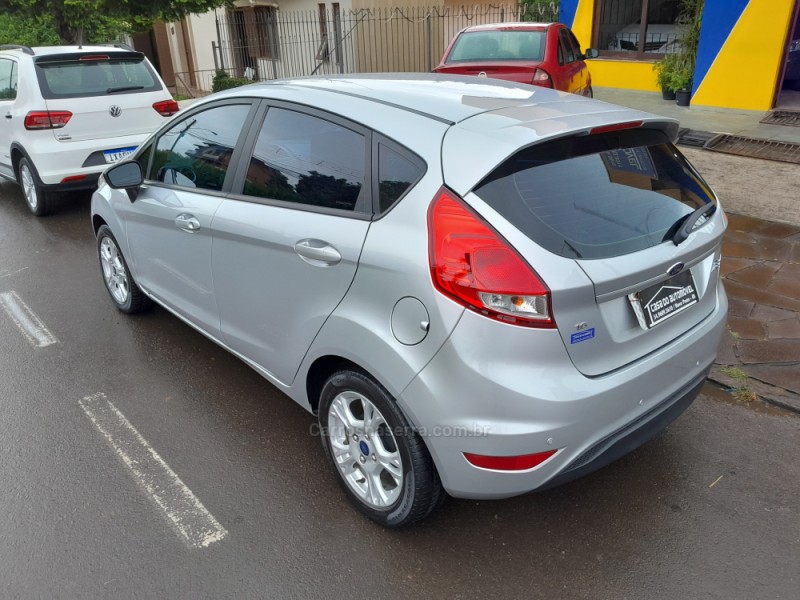 FIESTA 1.6 SE HATCH 16V FLEX 4P AUTOMÁTICO - 2015 - NOVA PRATA