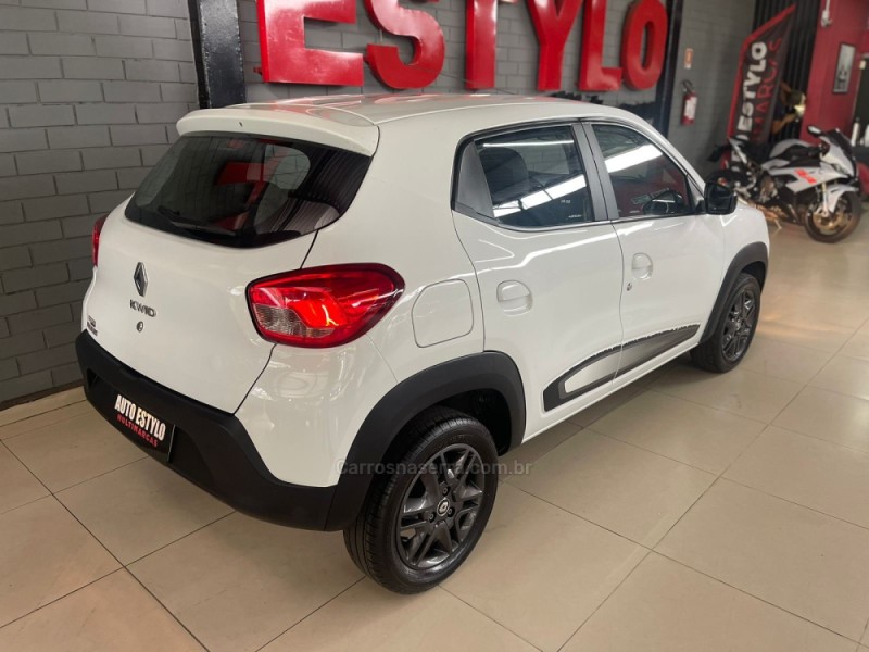 KWID 1.0 12V SCE FLEX INTENSE MANUAL - 2018 - ESTâNCIA VELHA