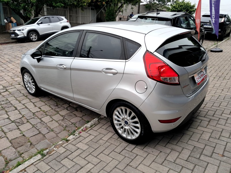 FIESTA 1.6 TITANIUM HATCH 16V FLEX 4P AUTOMÁTICO - 2015 - CAXIAS DO SUL