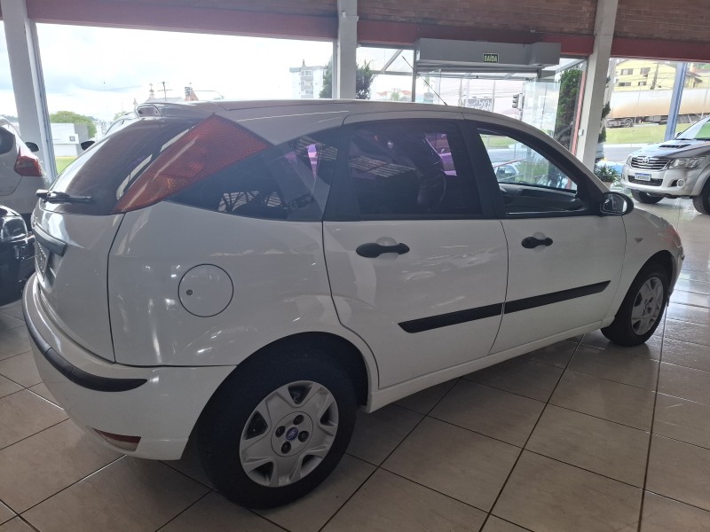 FOCUS 1.6 GL 8V FLEX 4P MANUAL - 2008 - FARROUPILHA