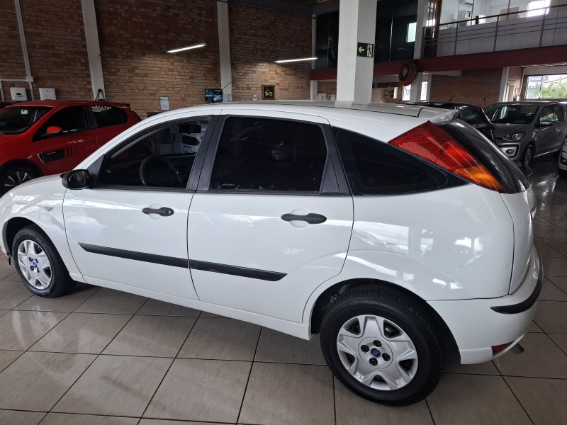 FOCUS 1.6 GL 8V FLEX 4P MANUAL - 2008 - FARROUPILHA