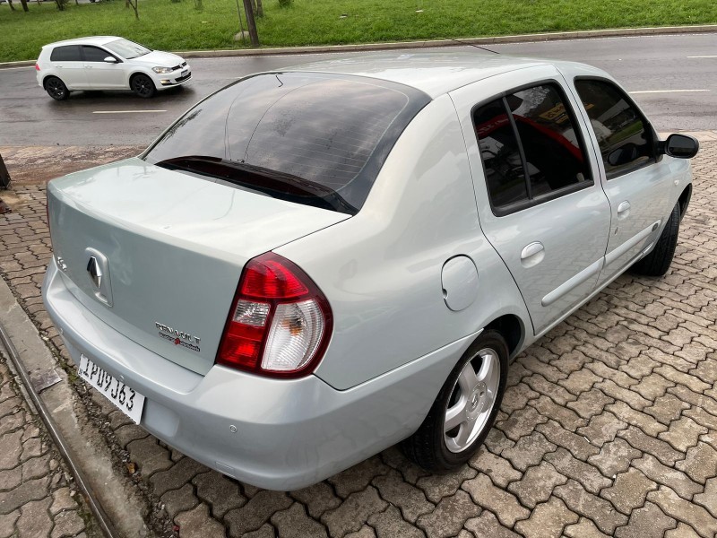 CLIO 1.6 PRIVILÉGE SEDAN 16V FLEX 4P MANUAL - 2009 - CAXIAS DO SUL