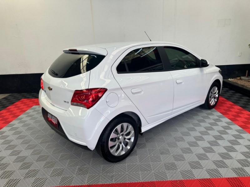 ONIX 1.4 MPFI LT 8V FLEX 4P MANUAL - 2018 - CAXIAS DO SUL