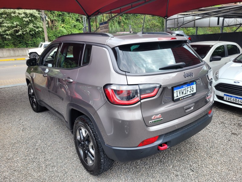 COMPASS 2.0 16V DIESEL TRAILHAWK 4X4 AUTOMÁTICO - 2018 - CARLOS BARBOSA