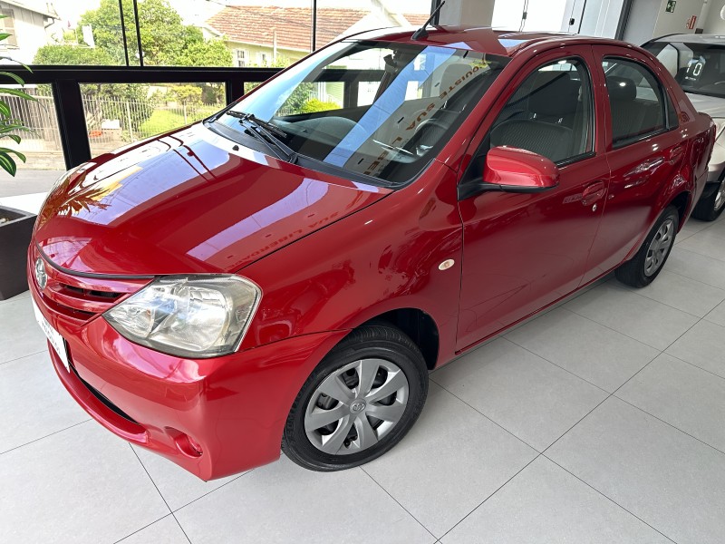 etios 1.5 x sedan 16v flex 4p manual 2017 caxias do sul