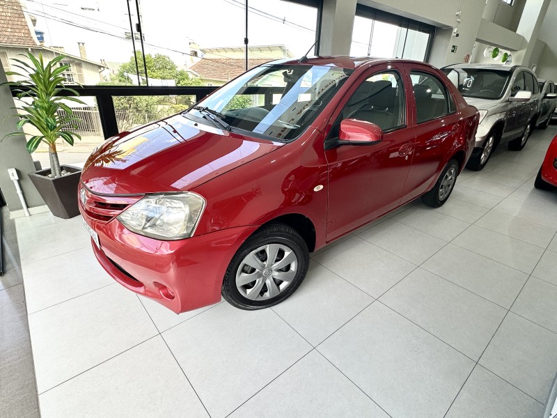 ETIOS 1.5 X SEDAN 16V FLEX 4P MANUAL - 2017 - CAXIAS DO SUL