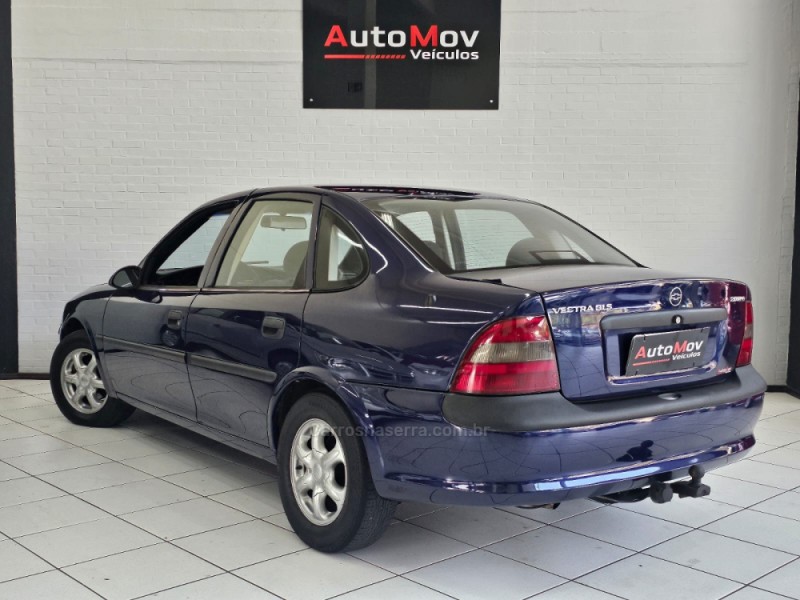 VECTRA 2.0 MPFI GLS 8V GASOLINA 4P MANUAL - 1997 - CAXIAS DO SUL